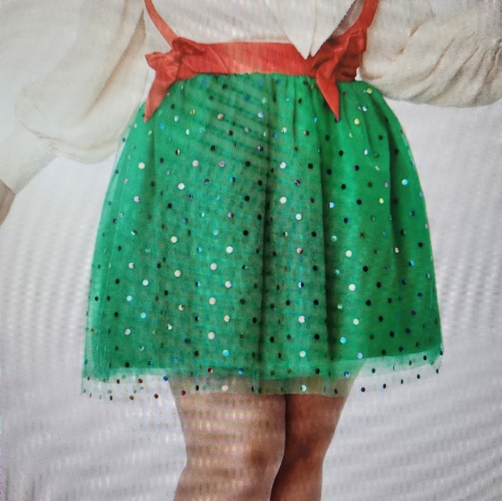 Unique Vintage, size L10-12, green & red skirt